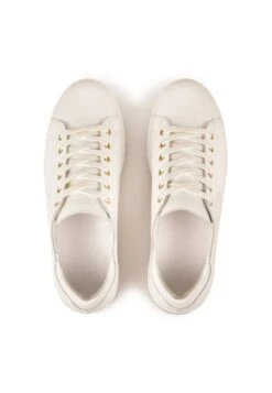 Pataugas Jayo/N F2I - Sneakers Laag - White 9 Pataugas Jayo/N F2I - Sneakers Laag - White -Pataugas Schoenen Shop 50c777a75e4b41c393c0bcdc9e7c10d5
