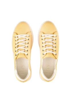 Pataugas Jayo/N F2I - Sneakers Laag - Yellow -Pataugas Schoenen Shop 799a7734742f4235a52b2d81503a3497