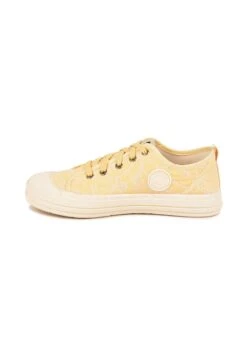 Pataugas Schoenen Shop 30 Pataugas Etche- Sneakers Laag - Yellow